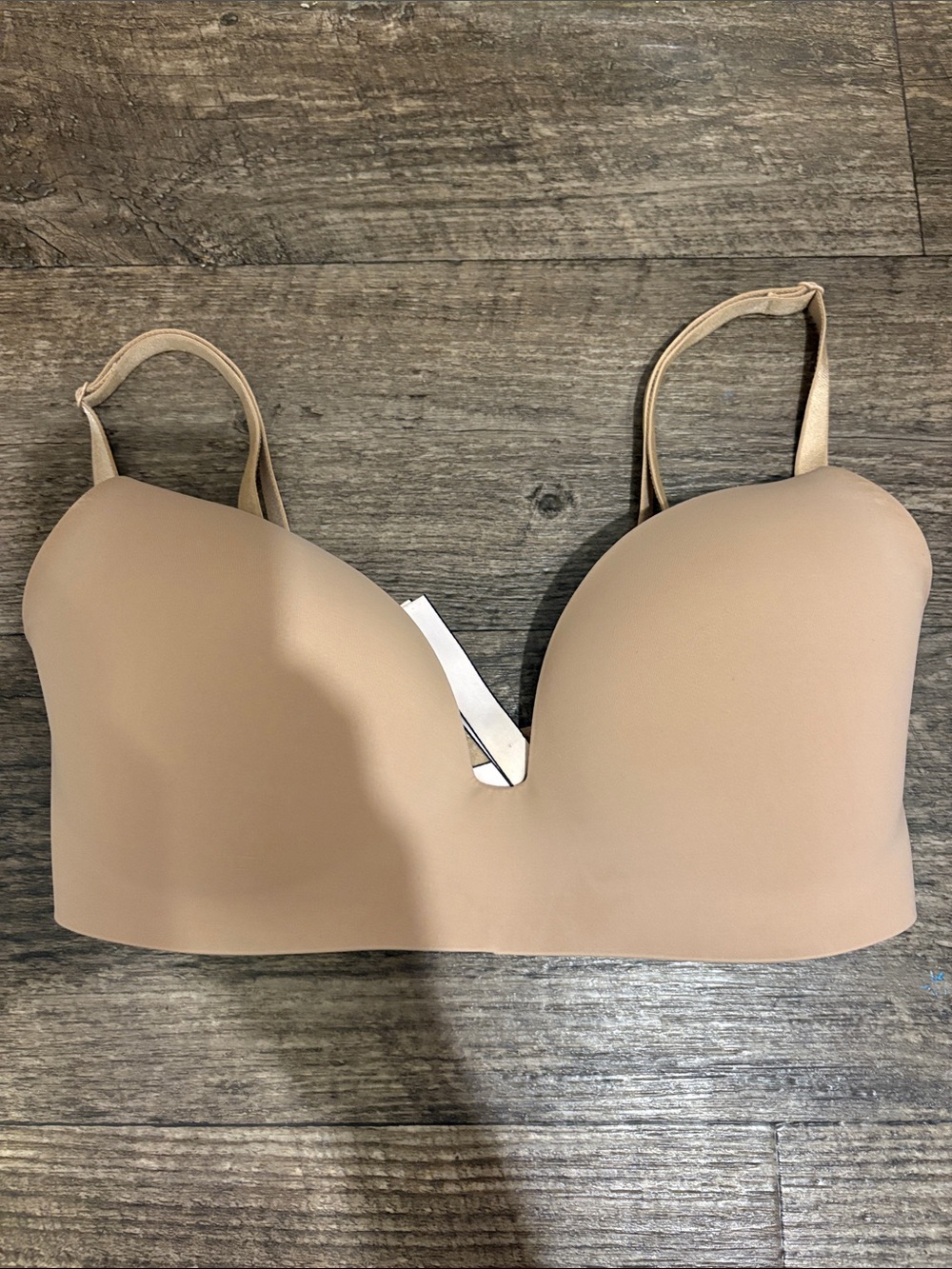 Victoria's Secret t-shirt lightly lined wireless Nude bra size 32DD